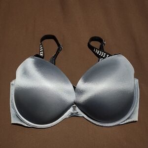 Victorias Secret Shiny Grey Very Sexy Push-Up T-Shirt Bra 34DD